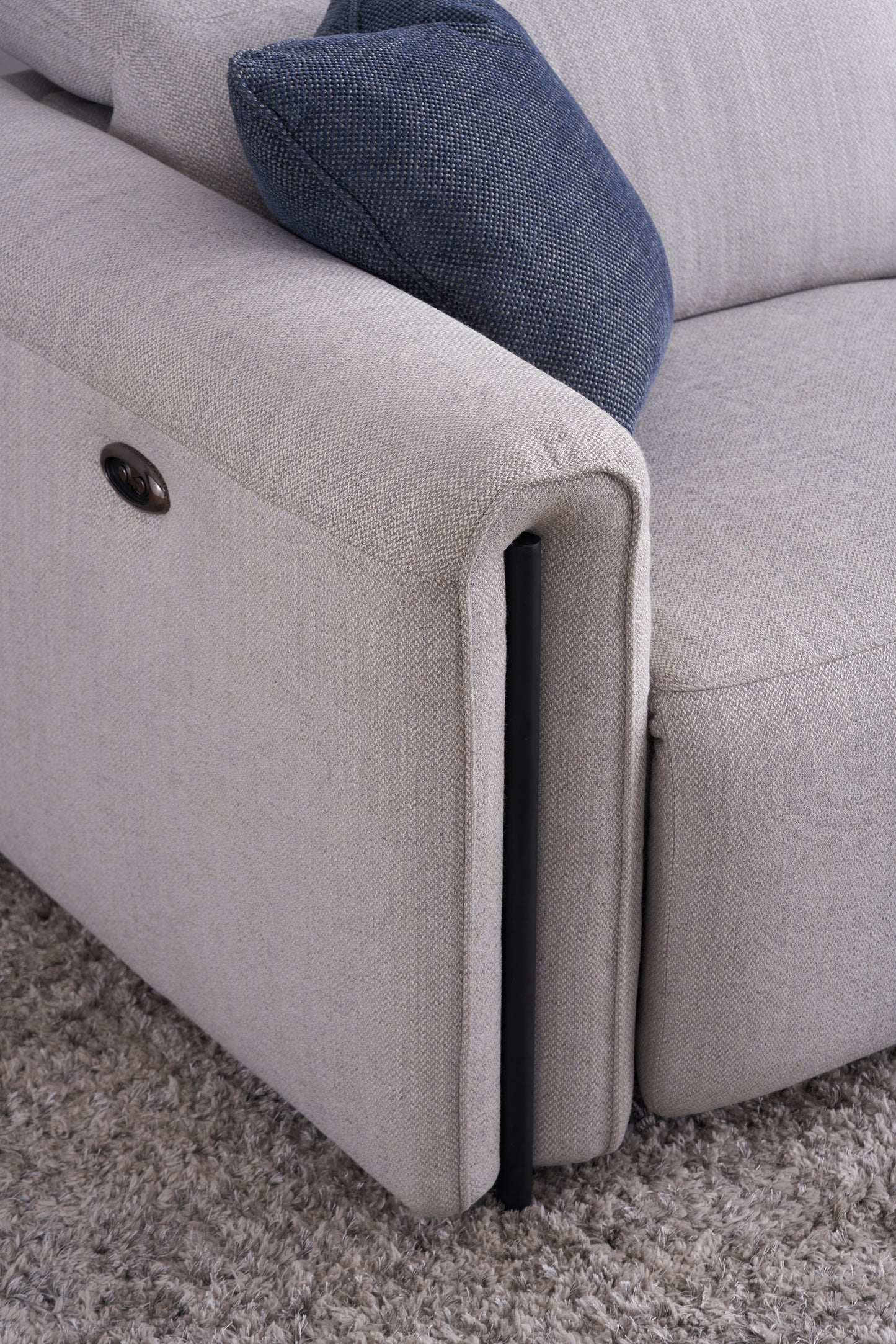 Calm 2.5-Seater Recliner Sofa in Leather or Fabric - Custom Order